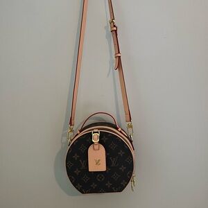 Look alike LV purse